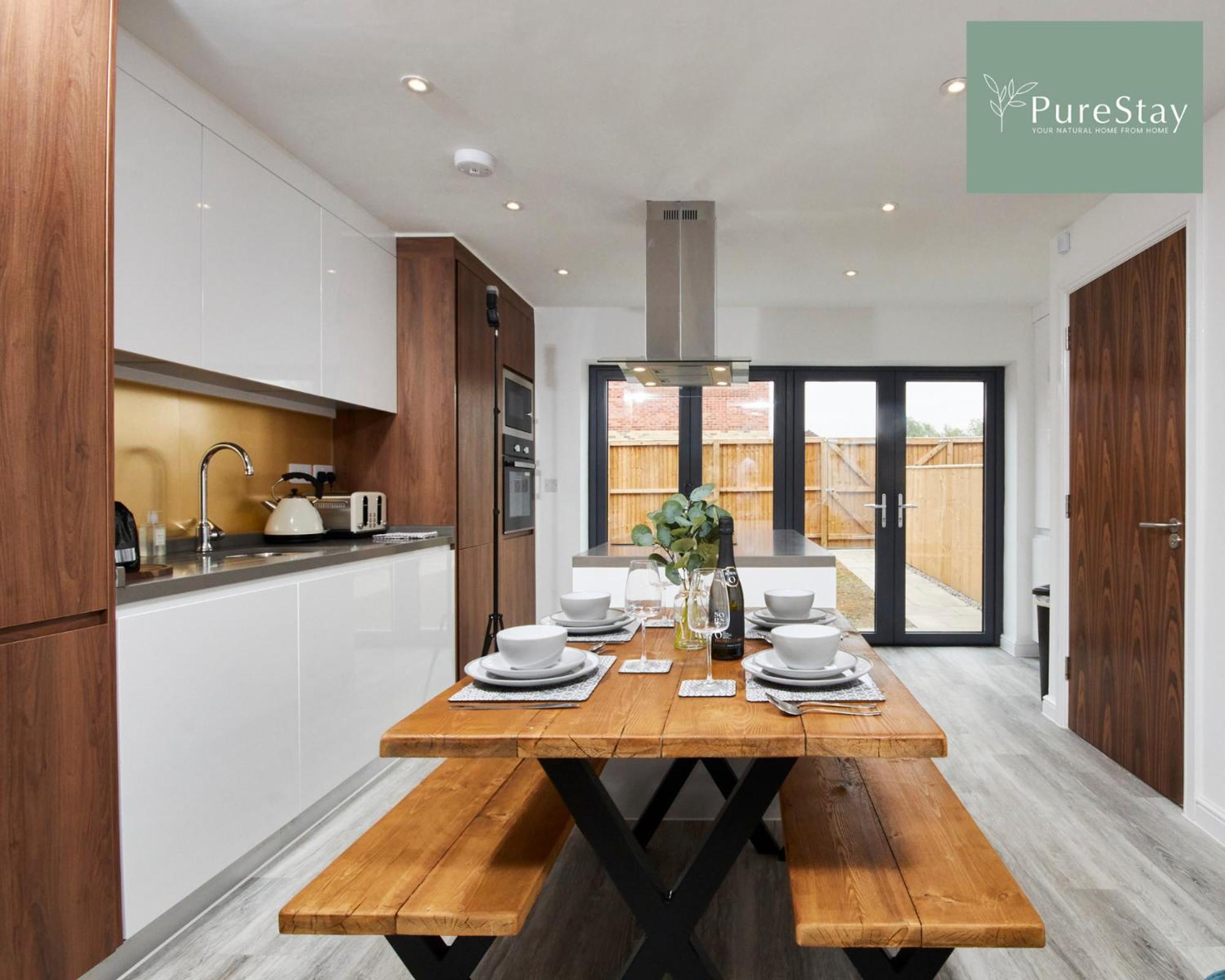 Stunning 5 Bed Manchester House With Parking By Purestay Short Lets & Serviced Accommodation Eksteriør billede