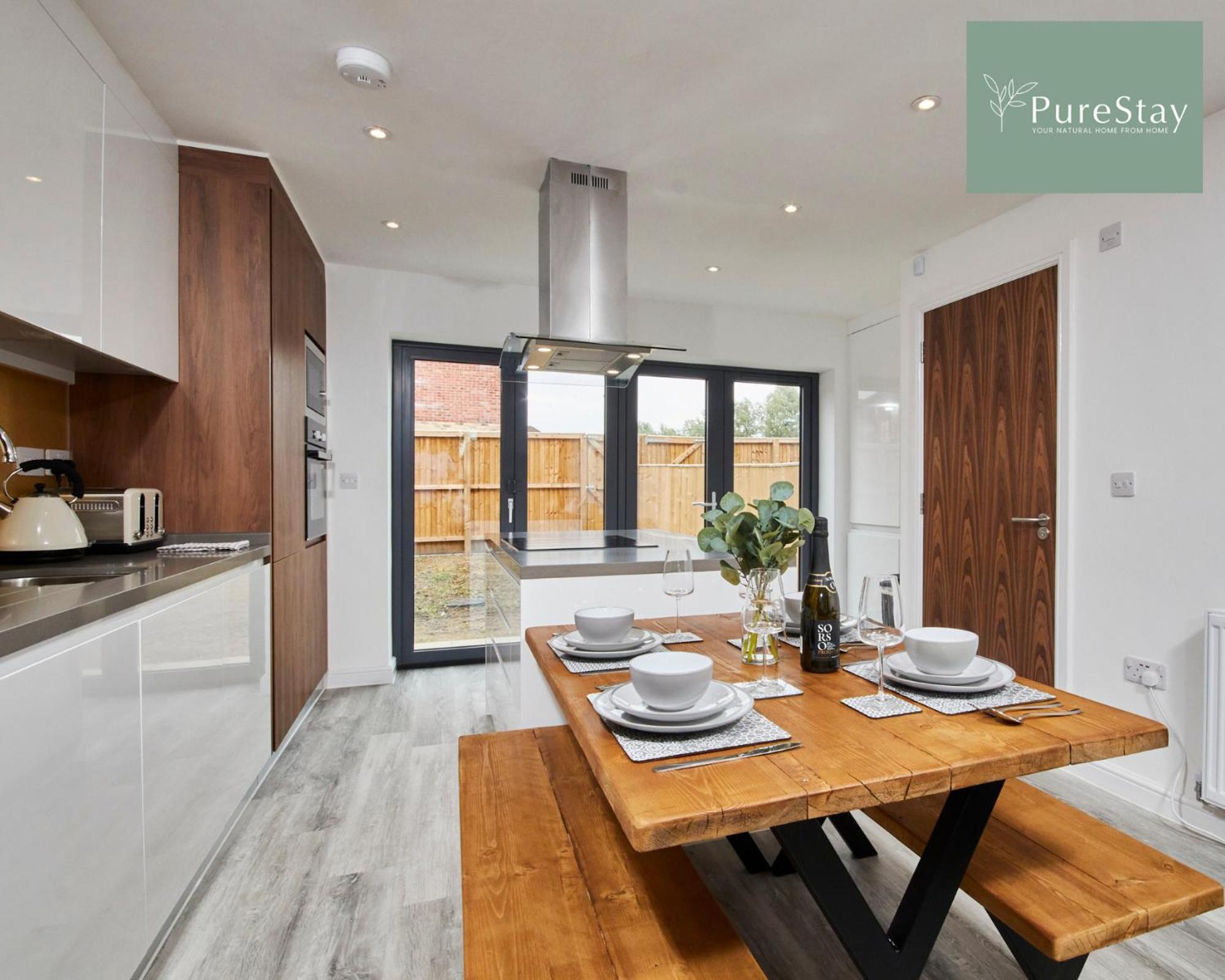 Stunning 5 Bed Manchester House With Parking By Purestay Short Lets & Serviced Accommodation Eksteriør billede