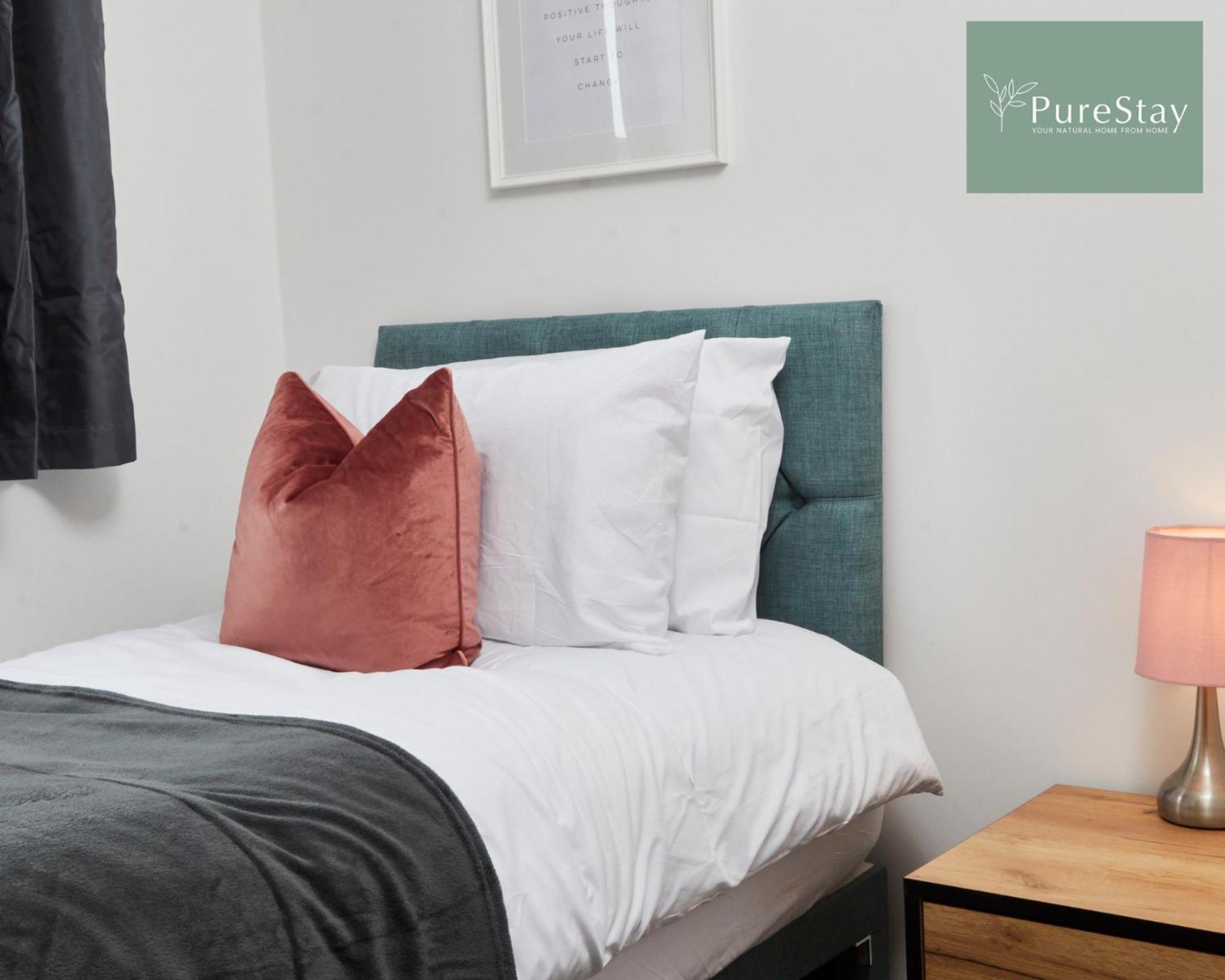 Stunning 5 Bed Manchester House With Parking By Purestay Short Lets & Serviced Accommodation Eksteriør billede