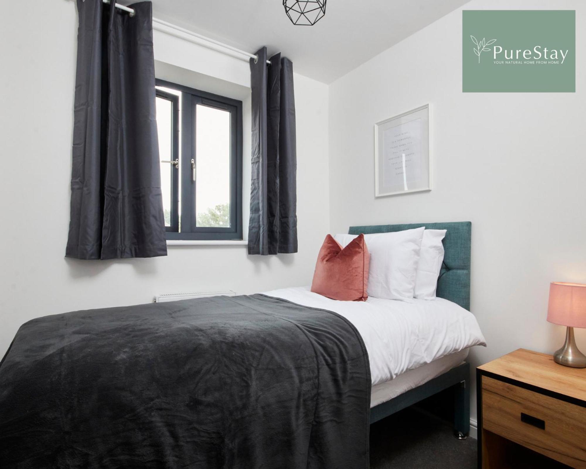 Stunning 5 Bed Manchester House With Parking By Purestay Short Lets & Serviced Accommodation Eksteriør billede
