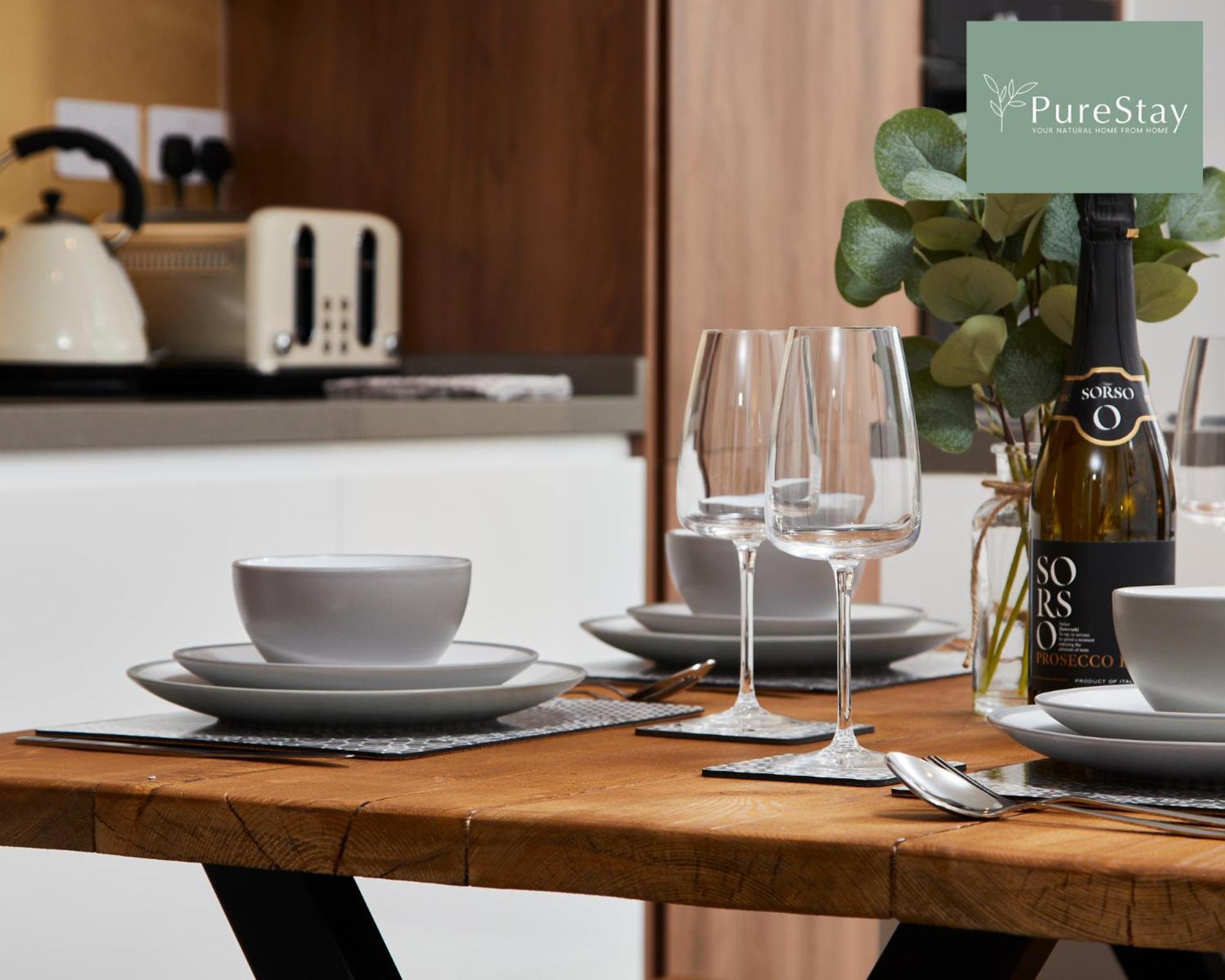 Stunning 5 Bed Manchester House With Parking By Purestay Short Lets & Serviced Accommodation Eksteriør billede